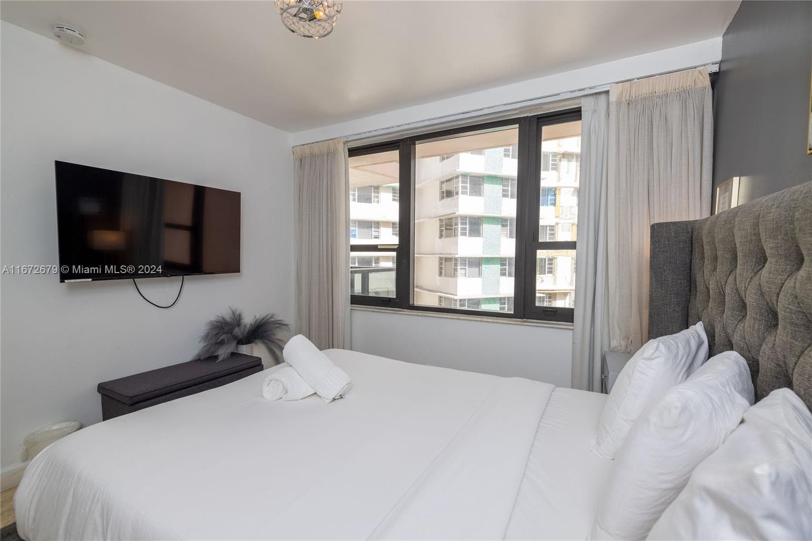5225 Collins Ave # 1114, Miami Beach FL 33140 — 16