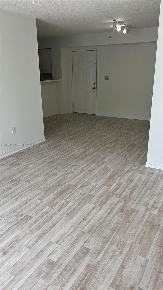 4350 NW 107th Ave # 2, Doral FL 33178 — 3