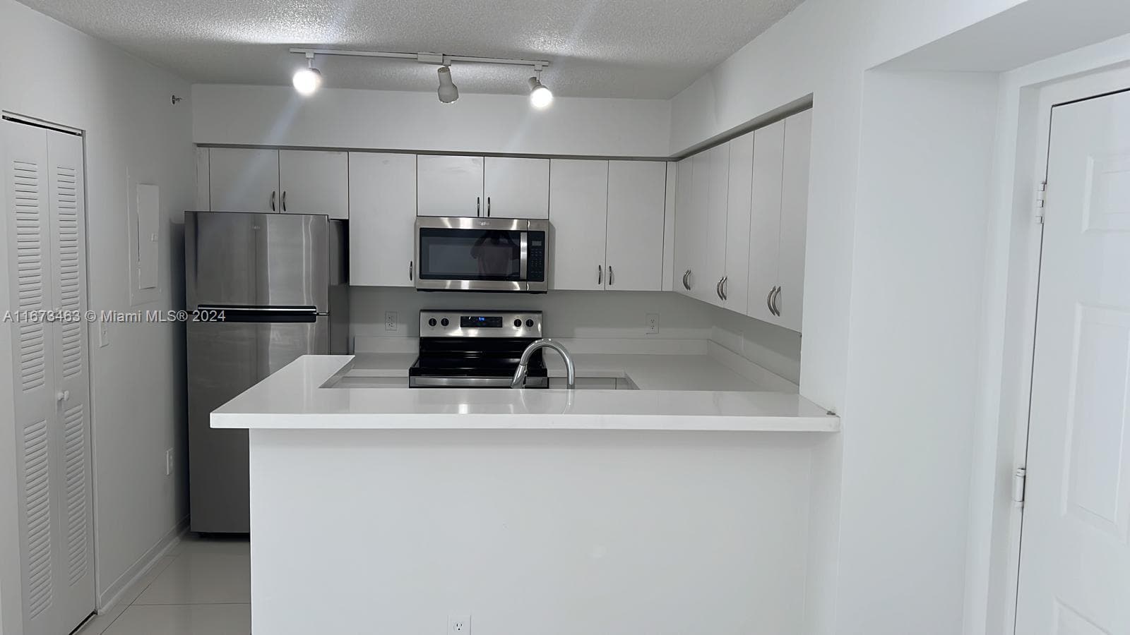 4350 NW 107th Ave # 2, Doral FL 33178 — 1