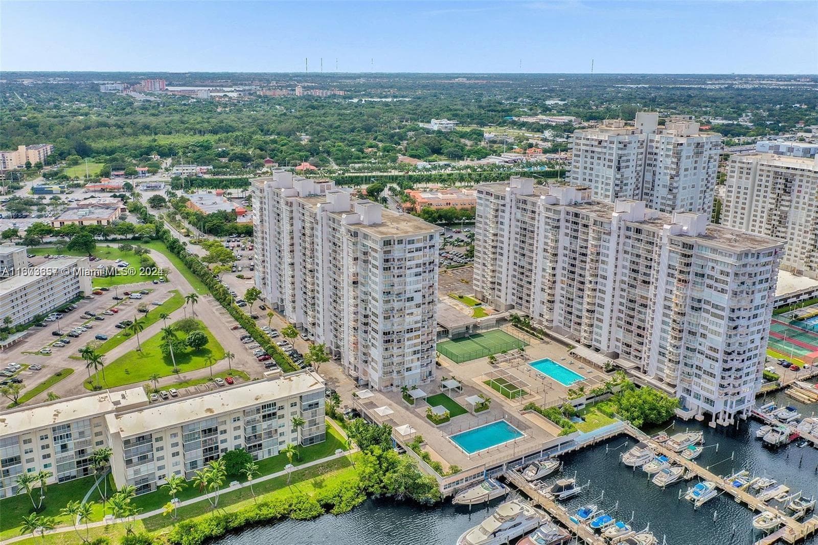 18071 Biscayne Blvd # 303, Aventura FL 33160 — 23