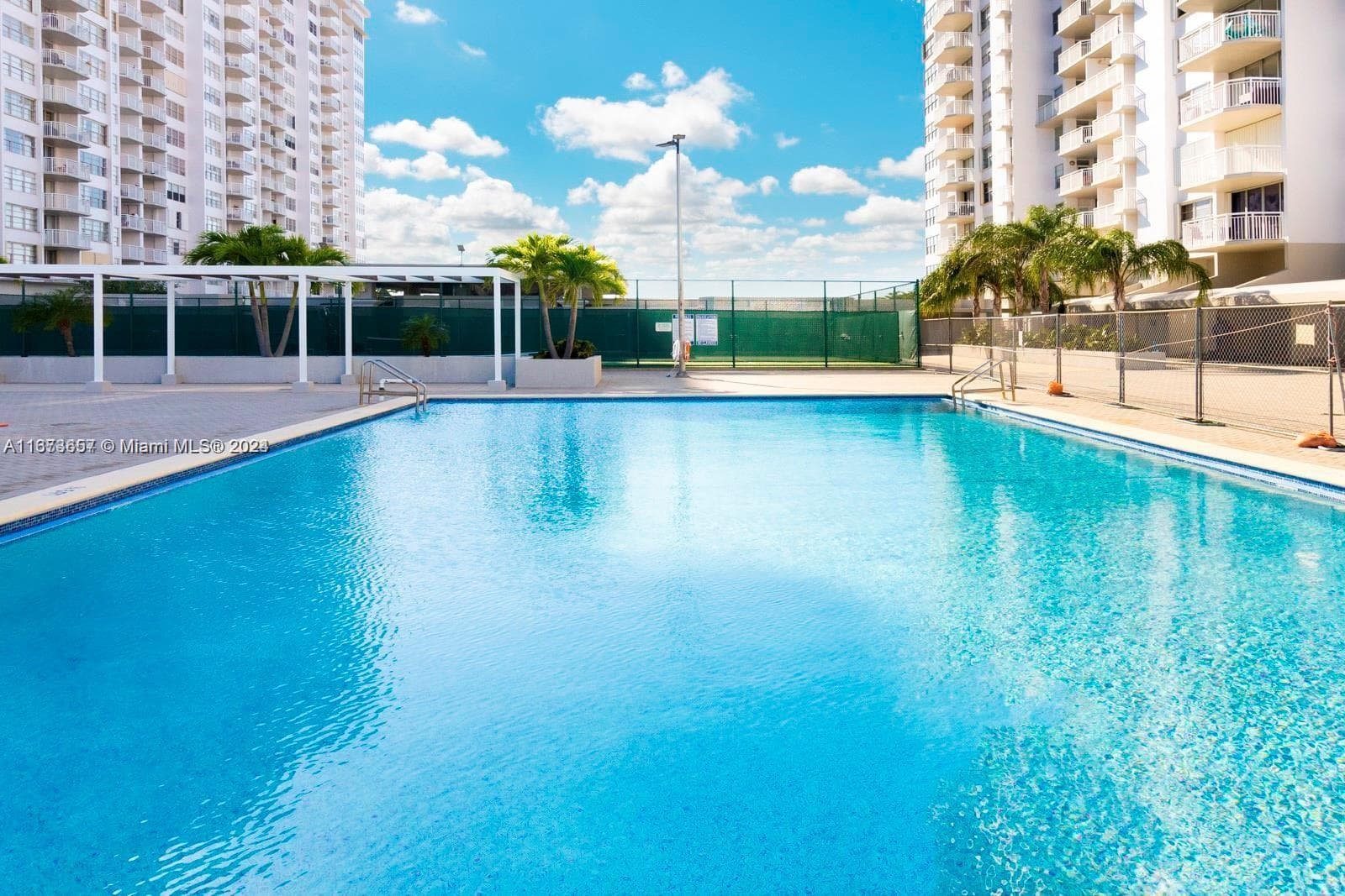18071 Biscayne Blvd # 303, Aventura FL 33160 — 27
