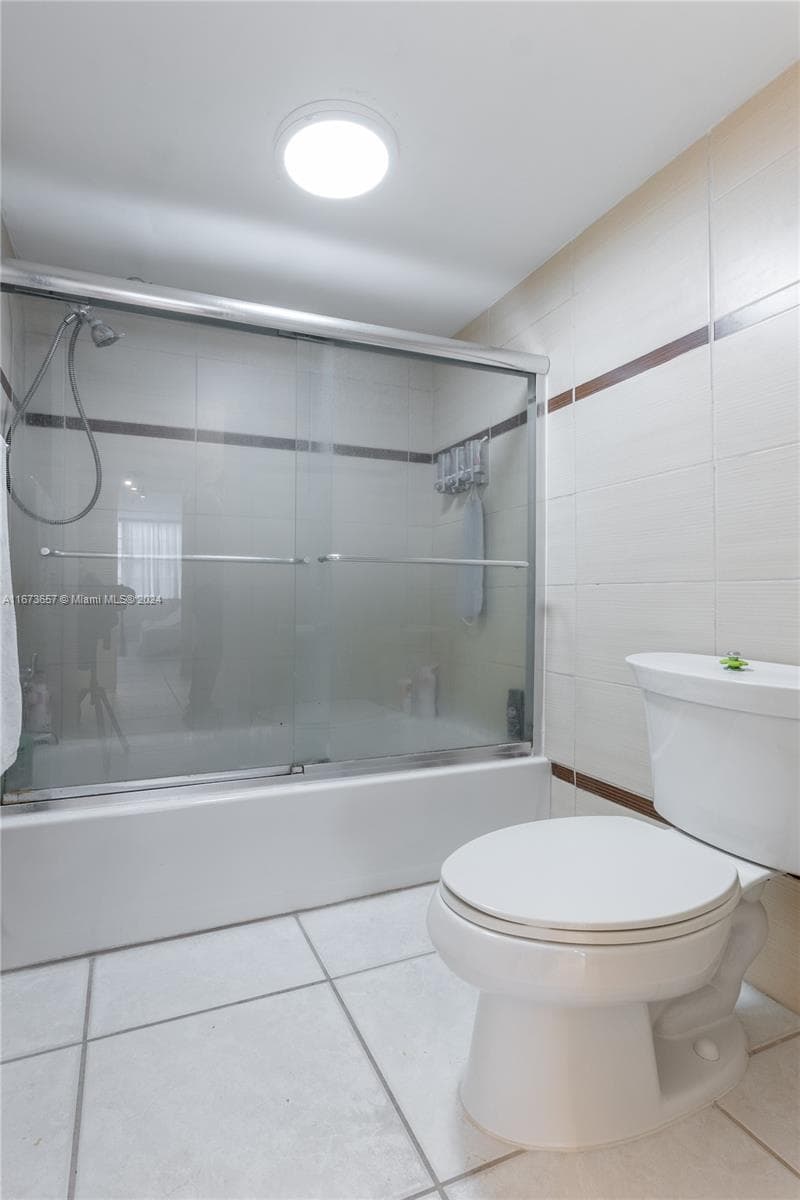 18071 Biscayne Blvd # 303, Aventura FL 33160 — 20