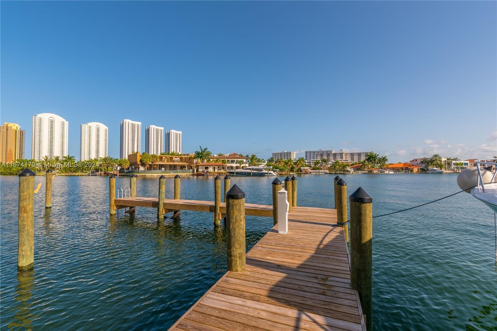 400 Sunny Isles Blvd, Sunny Isles Beach FL 33160 — 2