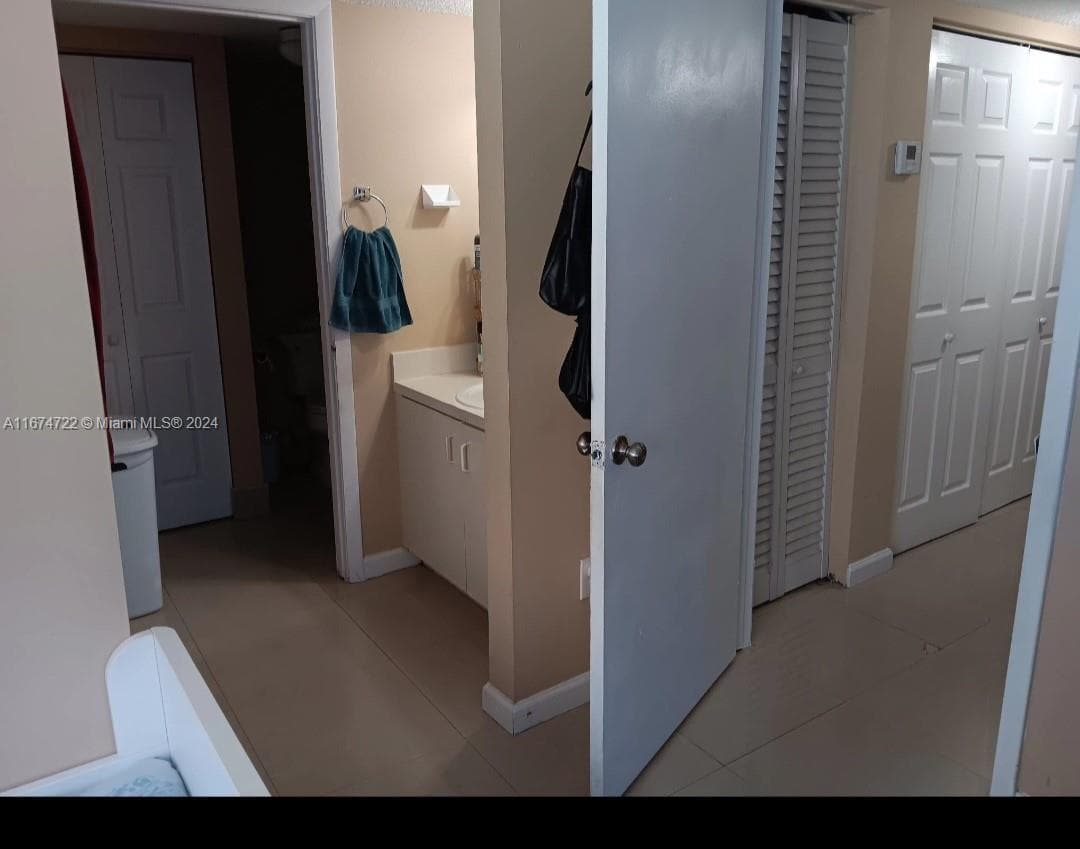 18870 NW 57th Ave # 108, Hialeah FL 33015 — 13