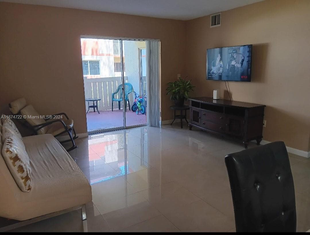 18870 NW 57th Ave # 108, Hialeah FL 33015 — 22