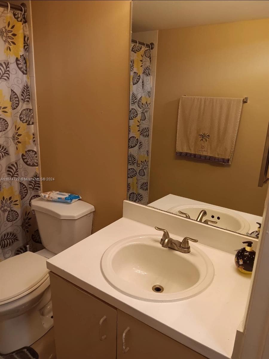 18870 NW 57th Ave # 108, Hialeah FL 33015 — 36
