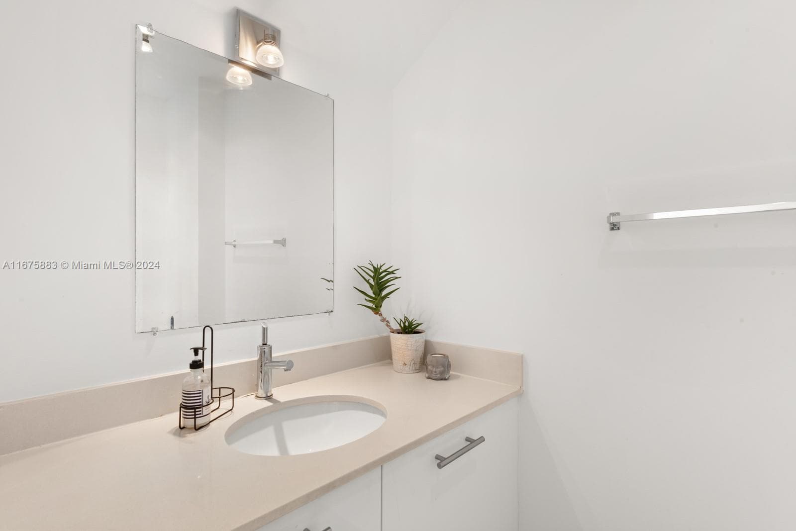 3449 NE 1 AVE # L61, Miami FL 33137 — 17