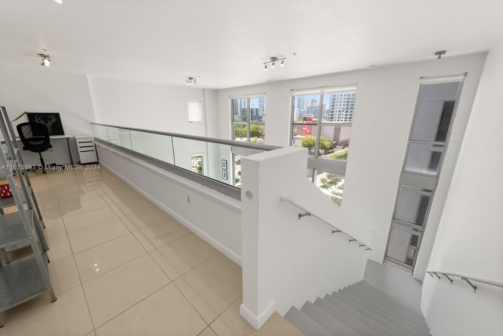 3449 NE 1 AVE # L61, Miami FL 33137 — 10