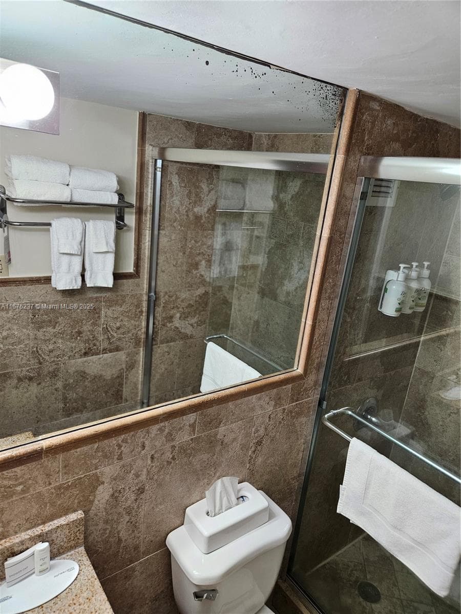 19201 Collins Ave # 237, Sunny Isles Beach FL 33160 — 20