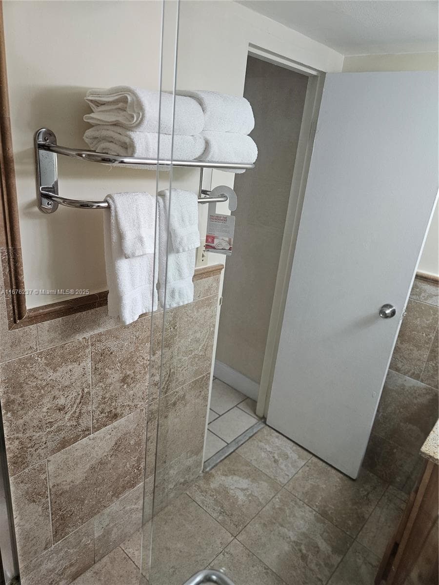 19201 Collins Ave # 237, Sunny Isles Beach FL 33160 — 19