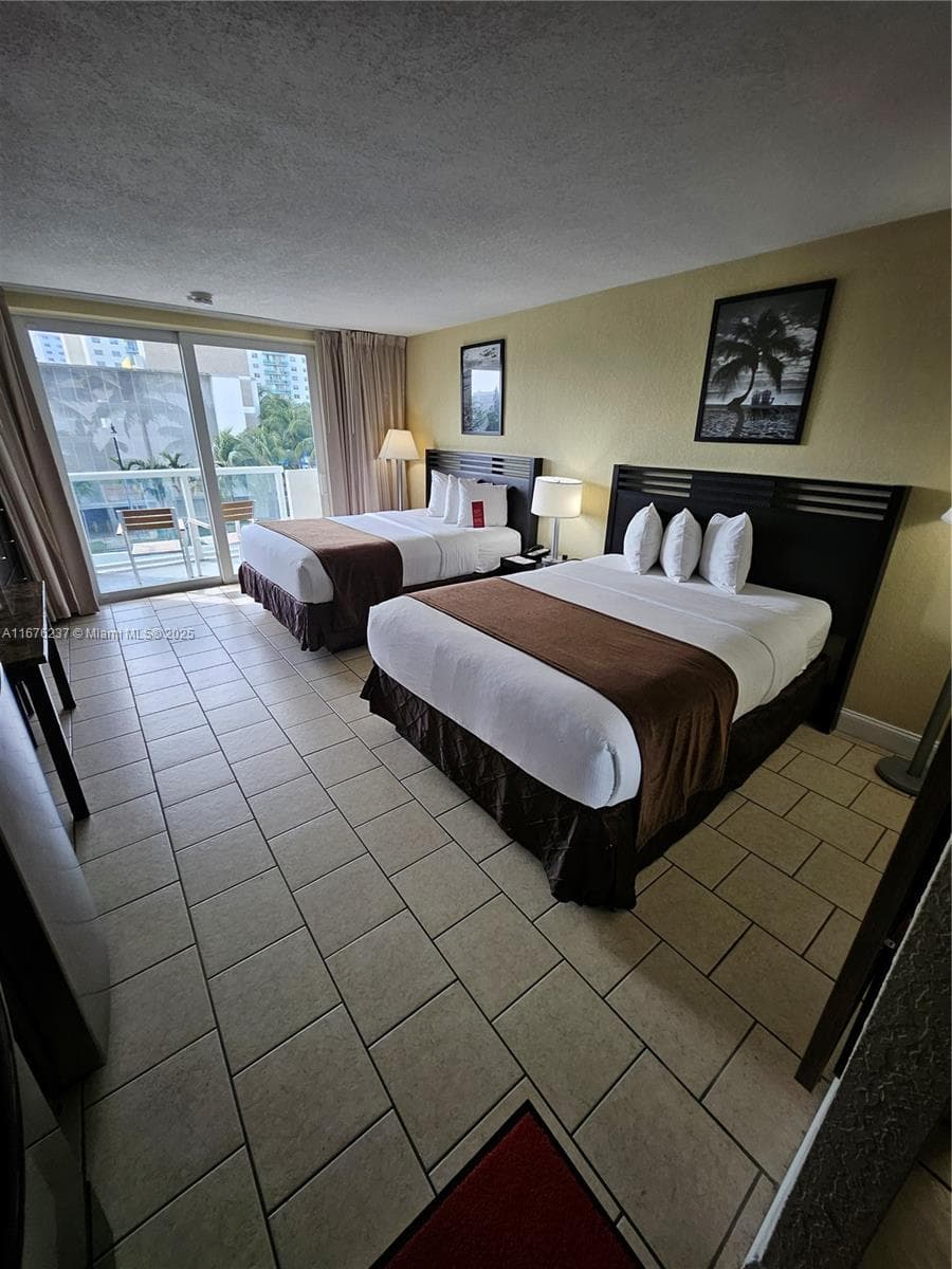 19201 Collins Ave # 237, Sunny Isles Beach FL 33160 — 35