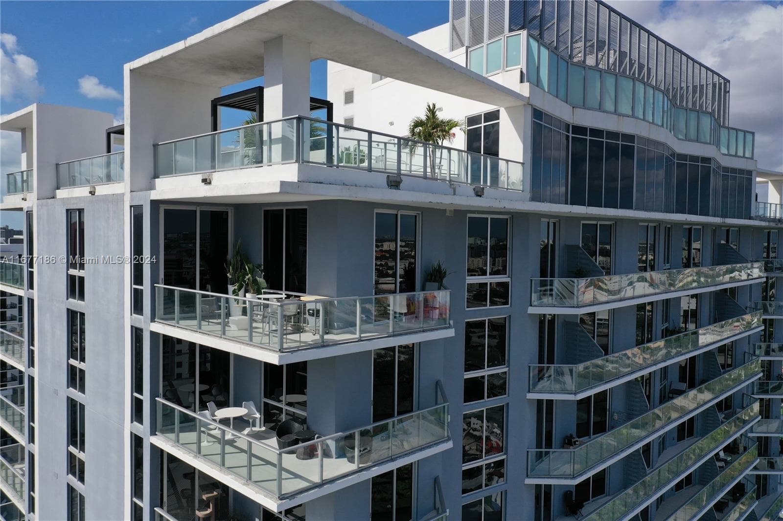 1010 SW 2nd Ave, Miami FL 33130 — 20