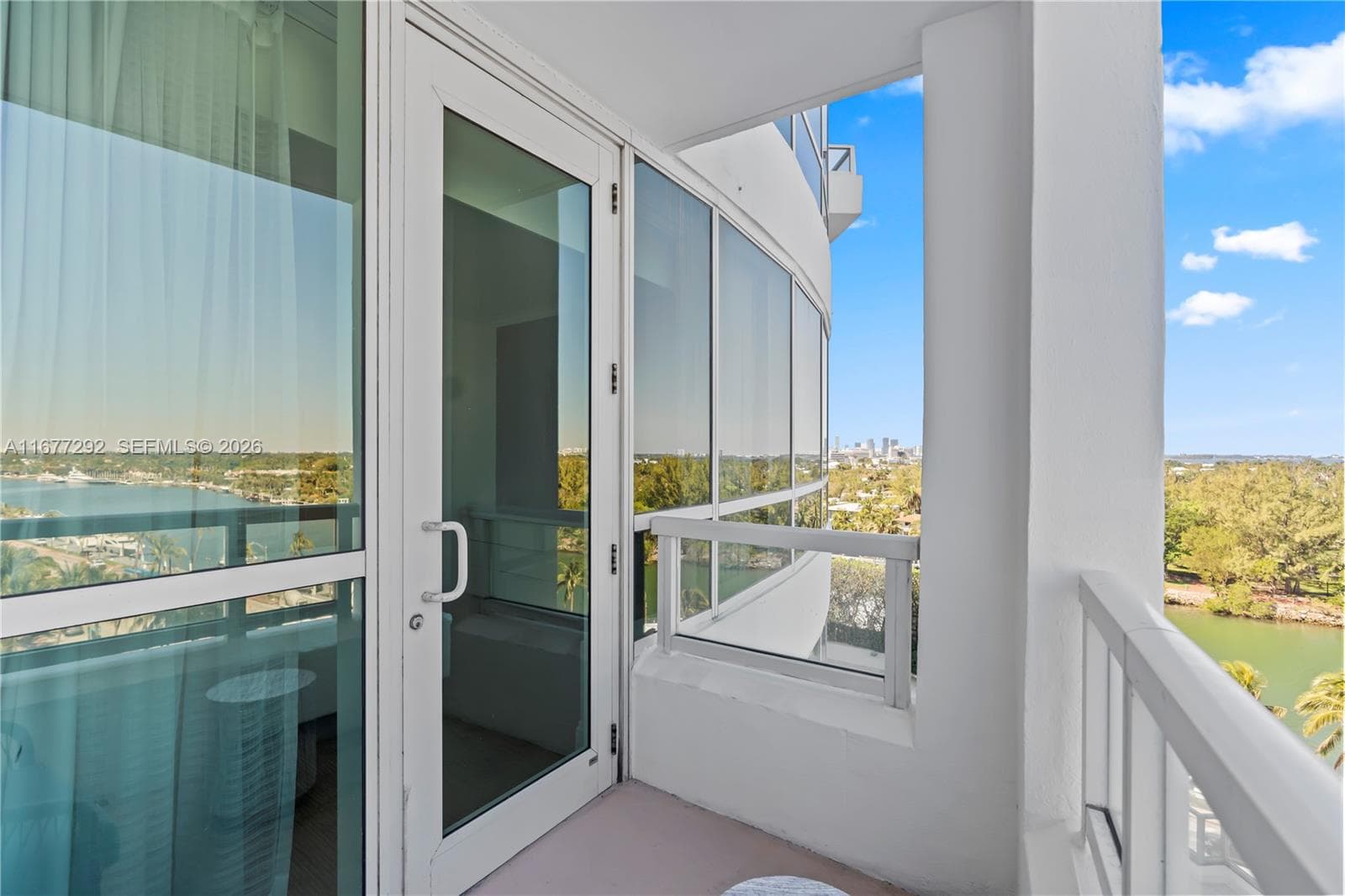 4401 Collins Ave # 915, Miami Beach FL 33140 — 12