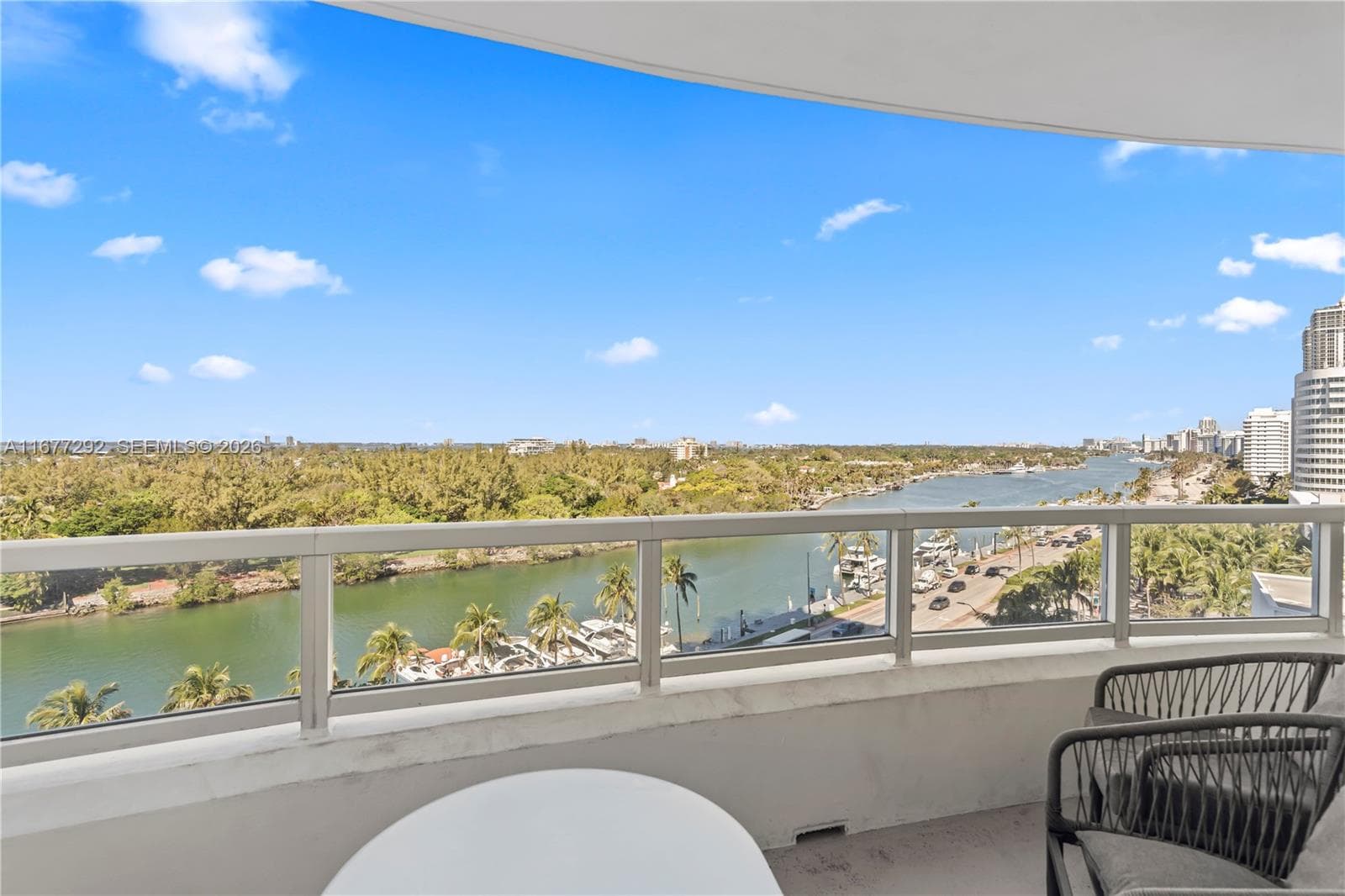 4401 Collins Ave # 915, Miami Beach FL 33140 — 8