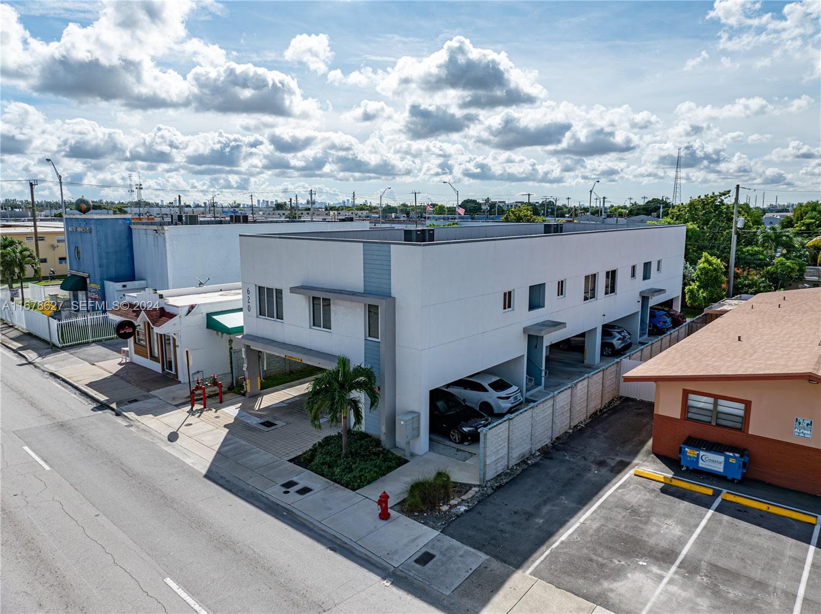 620 W 29th St, Hialeah FL 33012 — 9