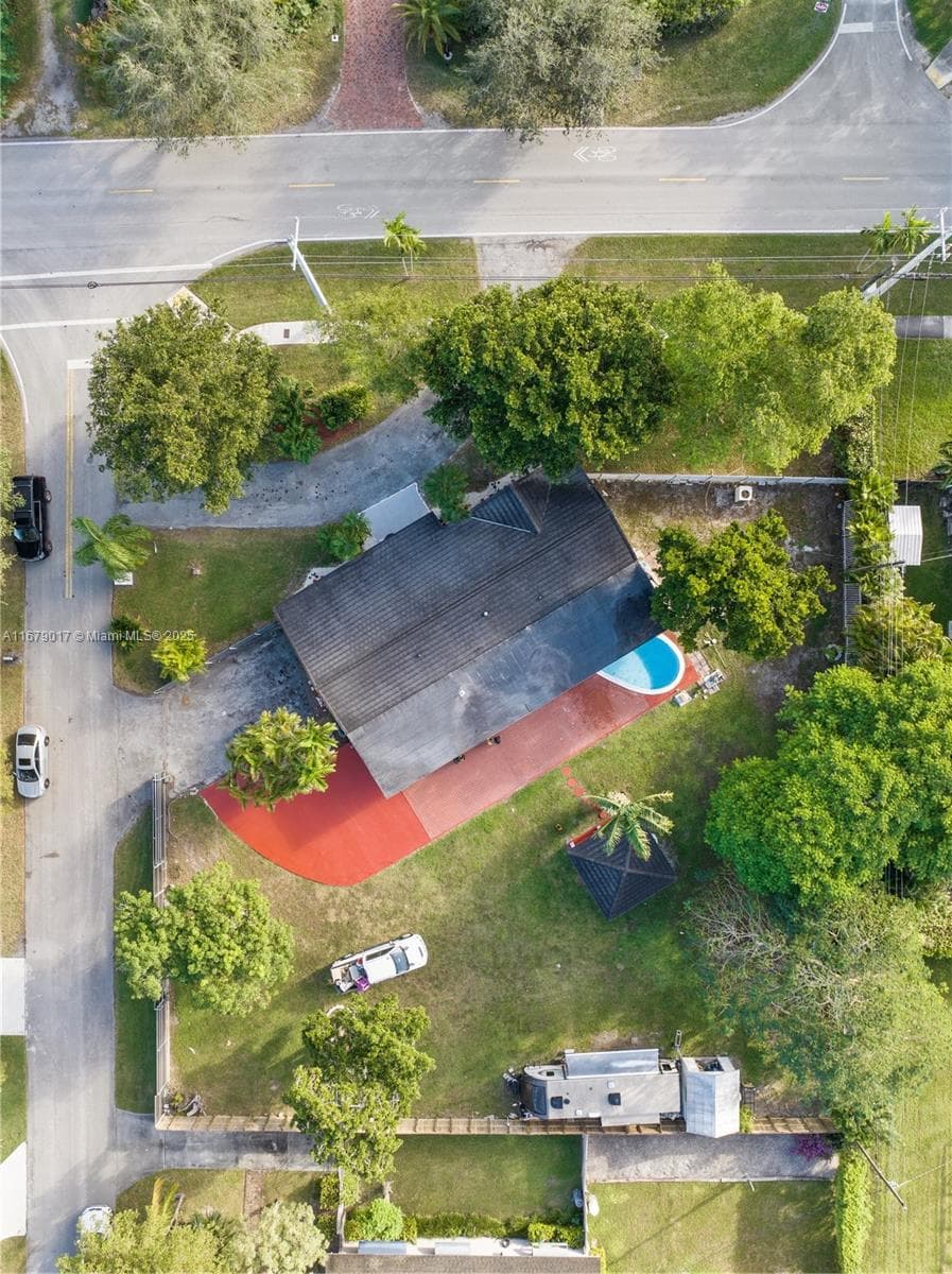 13550 SW 99th Pl, Miami FL 33176 — 2