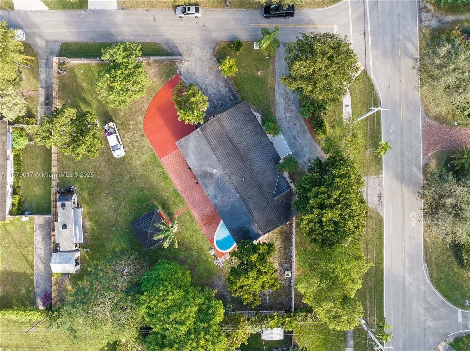 13550 SW 99th Pl, Miami FL 33176 — 3