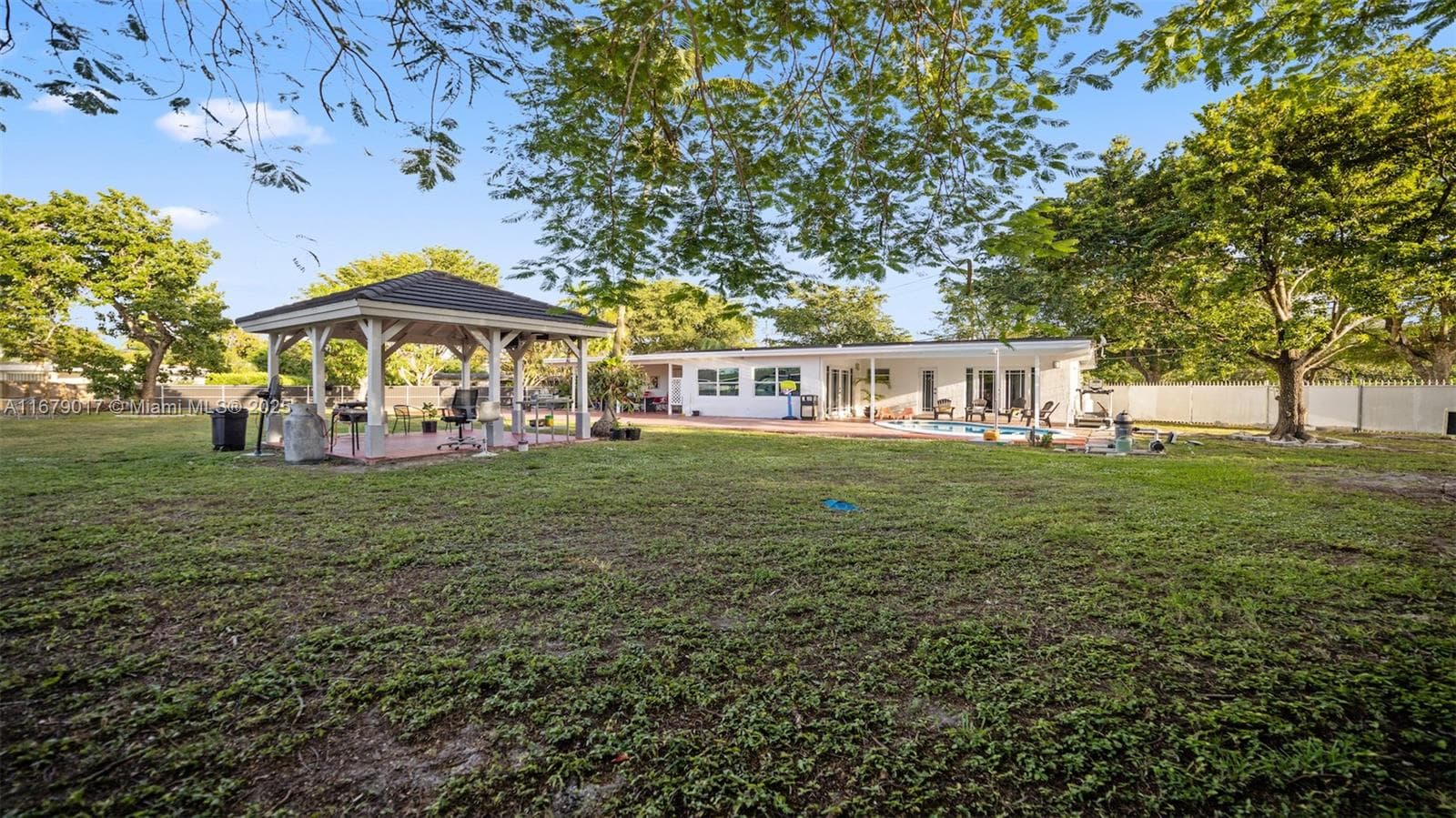 13550 SW 99th Pl, Miami FL 33176 — 9