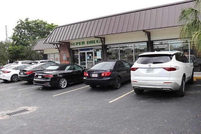 5500 SW 8th St, Coral Gables FL 33134 — 2