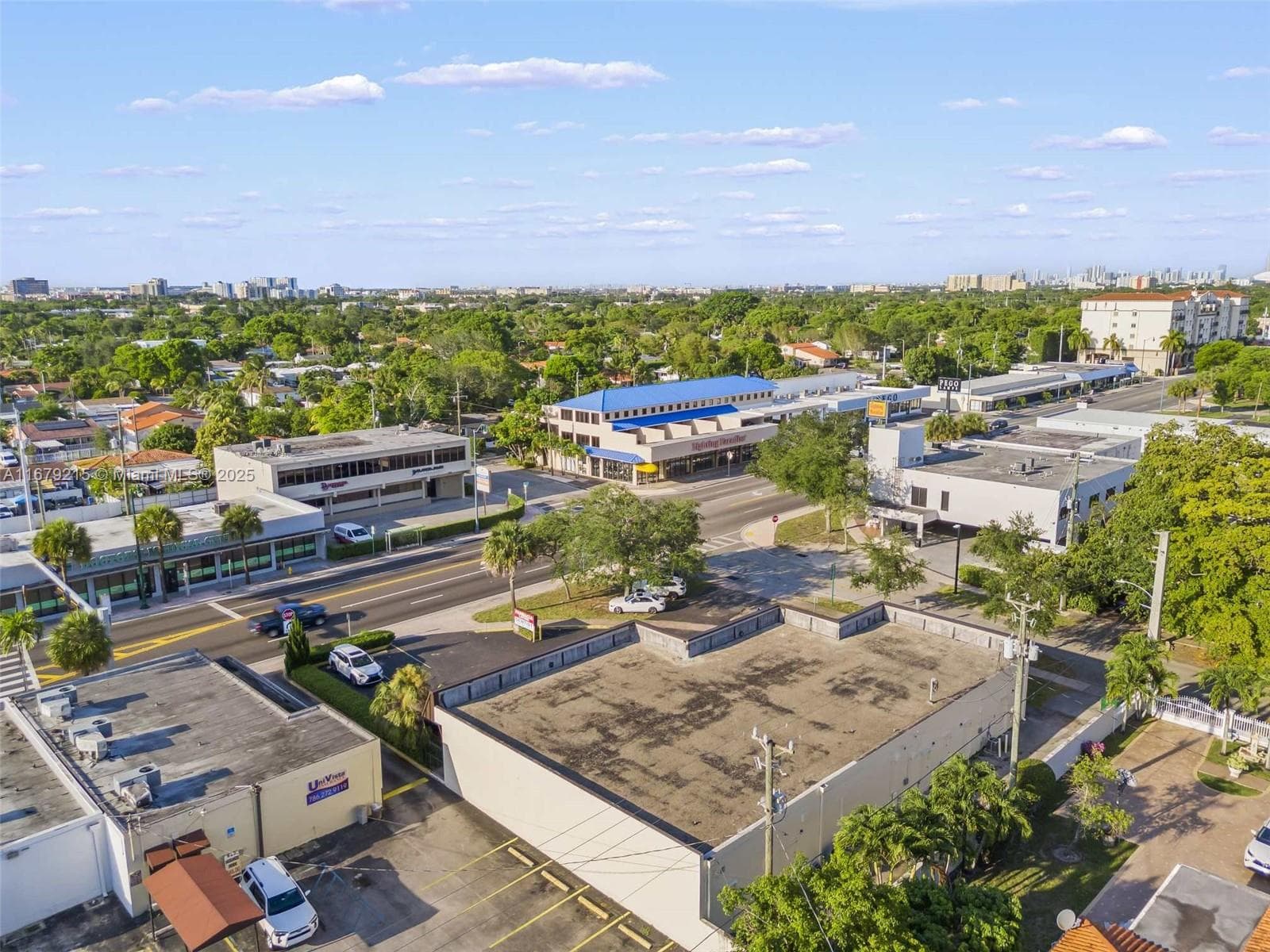 5500 SW 8th St, Coral Gables FL 33134 — 42