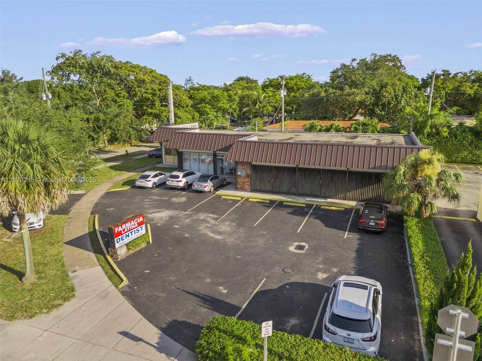 5500 SW 8th St, Coral Gables FL 33134 — 43