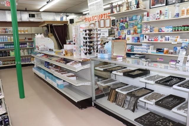 5500 SW 8th St, Coral Gables FL 33134 — 22