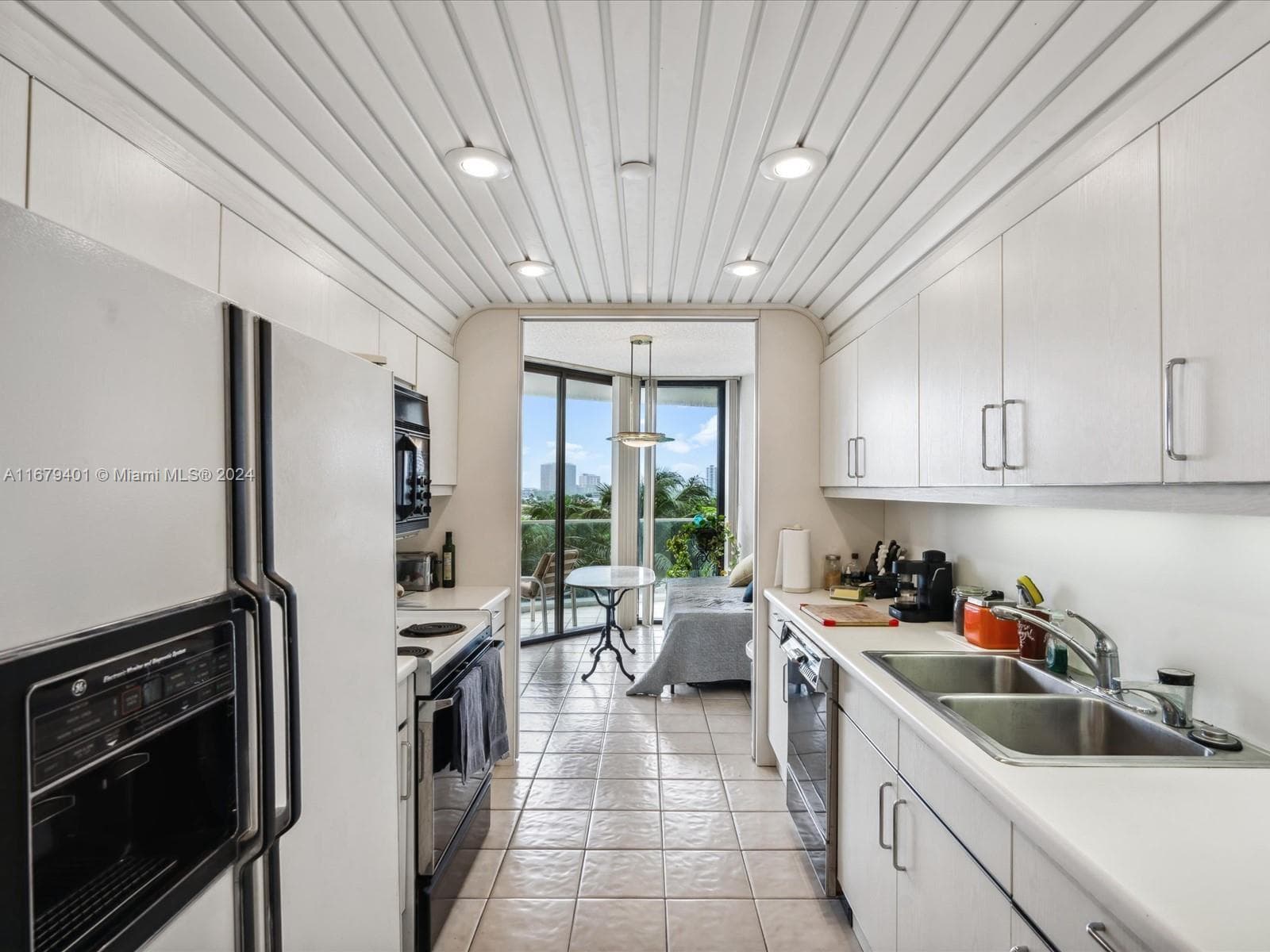 2800 Island Blvd # 702, Aventura FL 33160 — 8