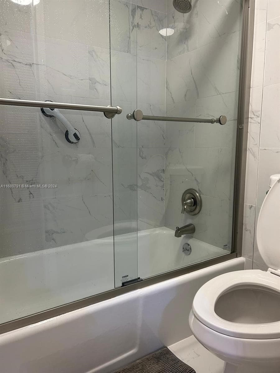 100 Lincoln Rd # 608, Miami Beach FL 33139 — 13