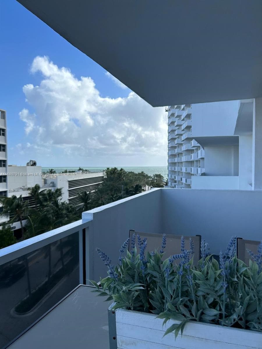 100 Lincoln Rd # 608, Miami Beach FL 33139 — 28