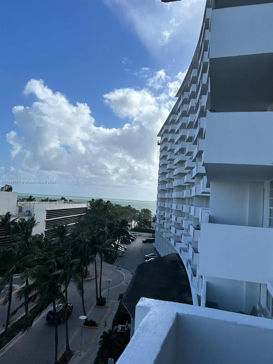 100 Lincoln Rd # 608, Miami Beach FL 33139 — 29