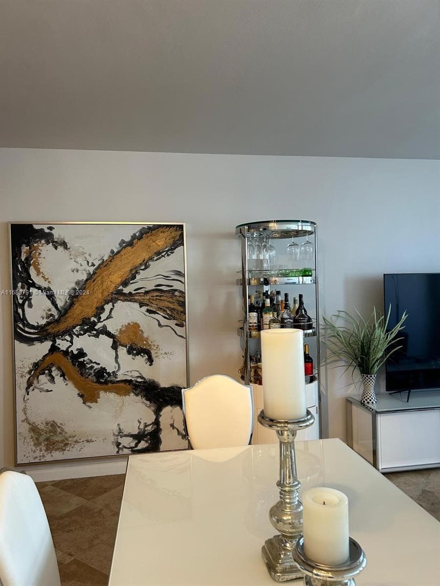 100 Lincoln Rd # 608, Miami Beach FL 33139 — 4