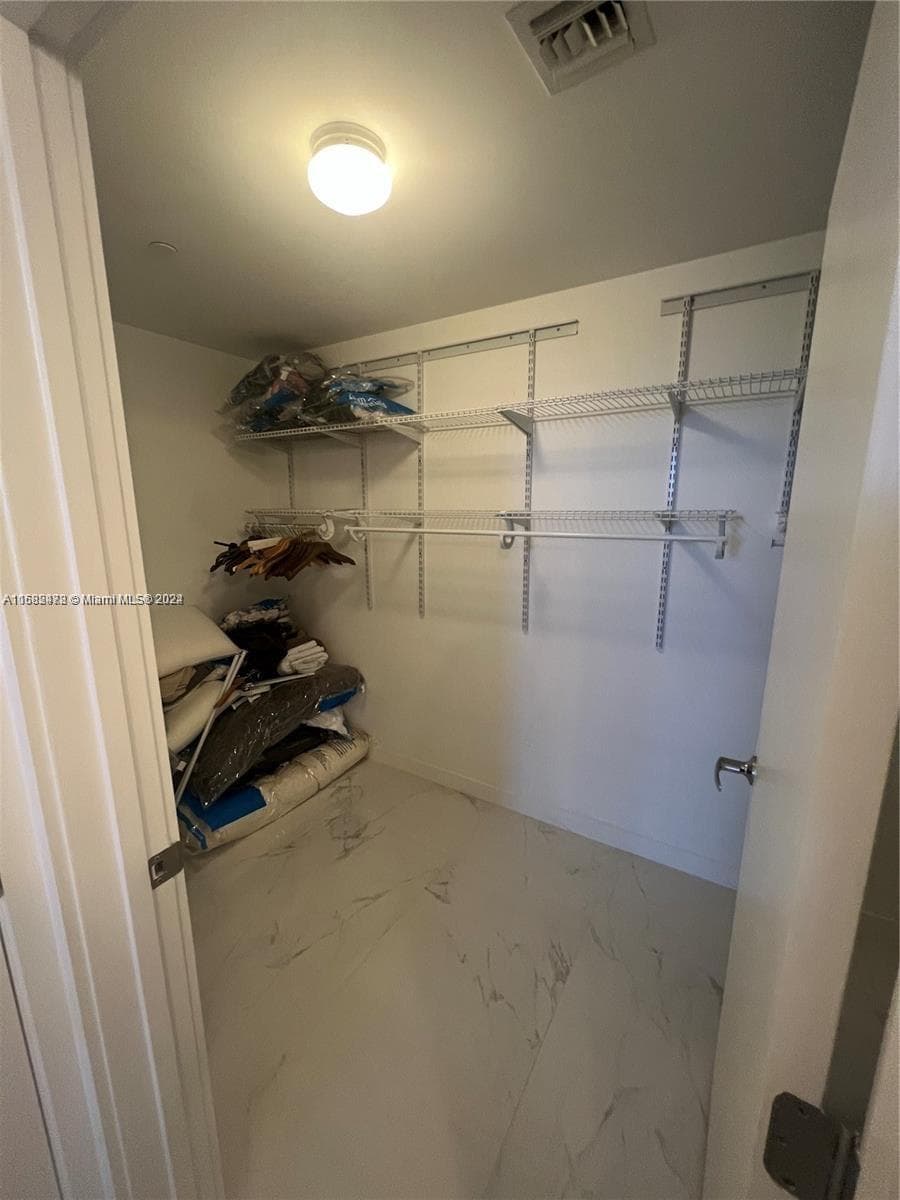 16385 Biscayne Blvd # 2020, North Miami Beach FL 33160 — 9