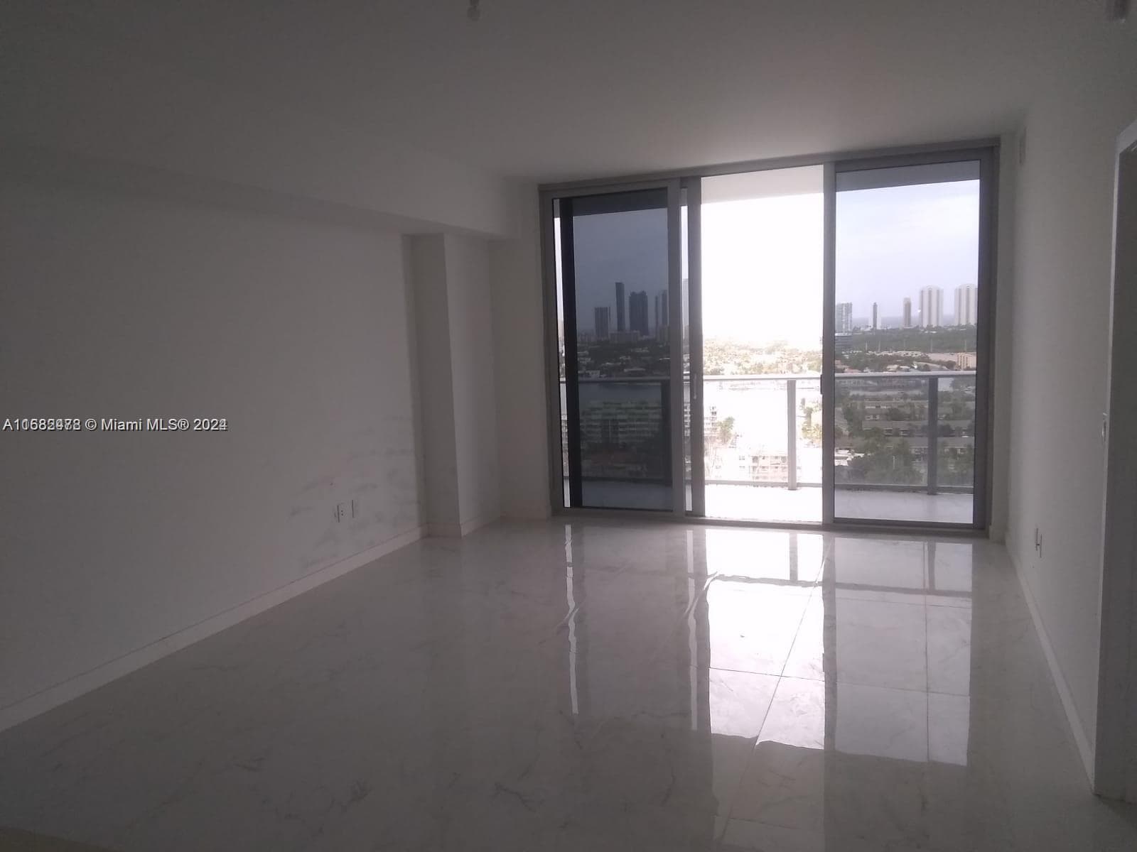 16385 Biscayne Blvd # 2020, North Miami Beach FL 33160 — 11