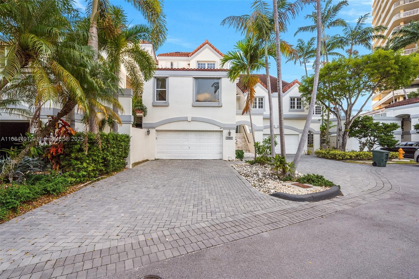 19555 NE 37th Ave, Aventura FL 33180 — 55