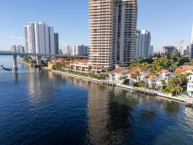 19555 NE 37th Ave, Aventura FL 33180 — 35