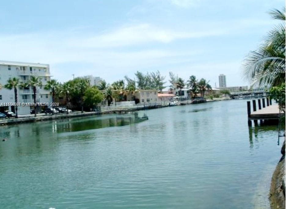 1201 Marseille Dr # 17, Miami Beach FL 33141 — 23