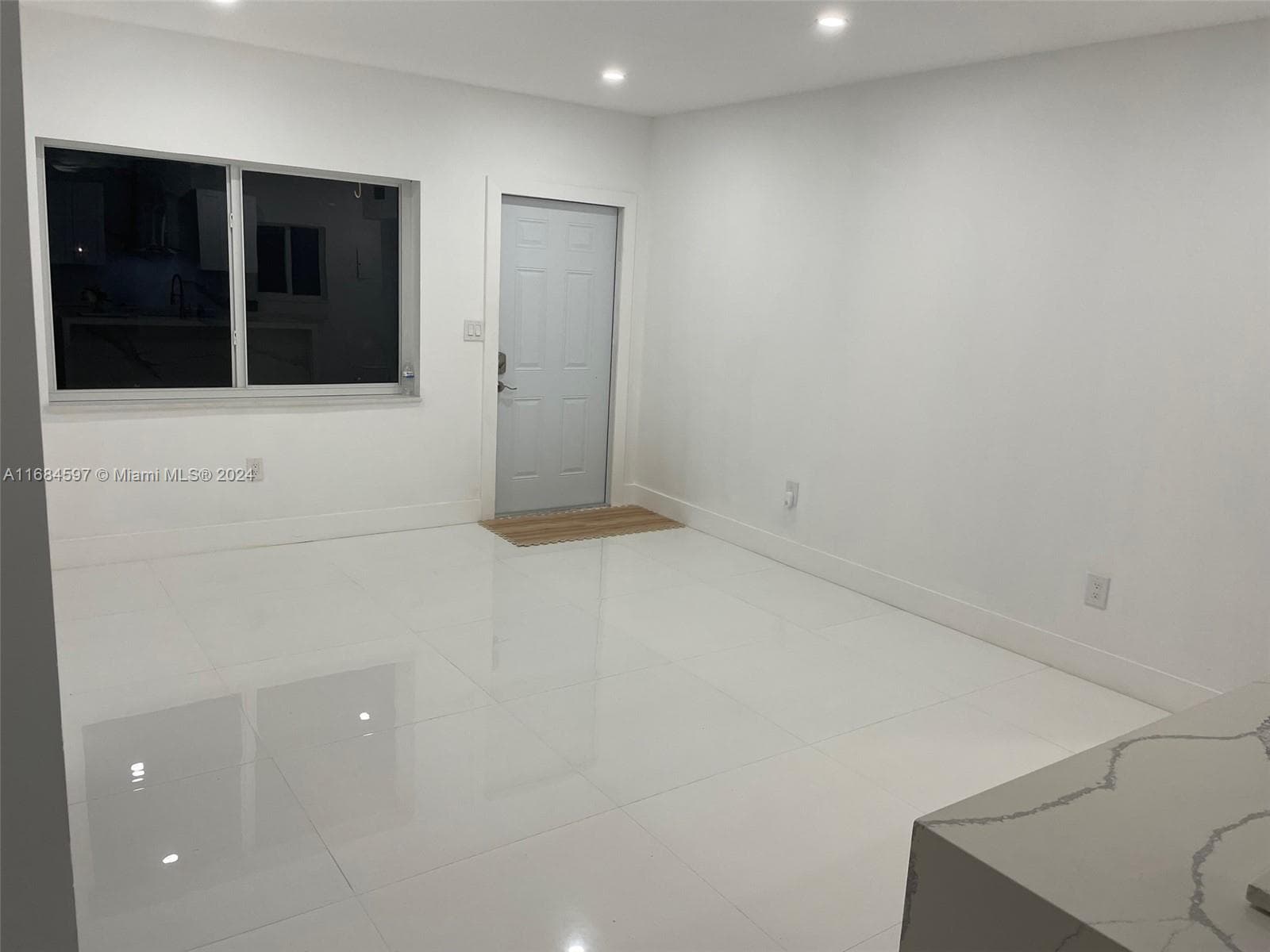 1201 Marseille Dr # 17, Miami Beach FL 33141 — 7