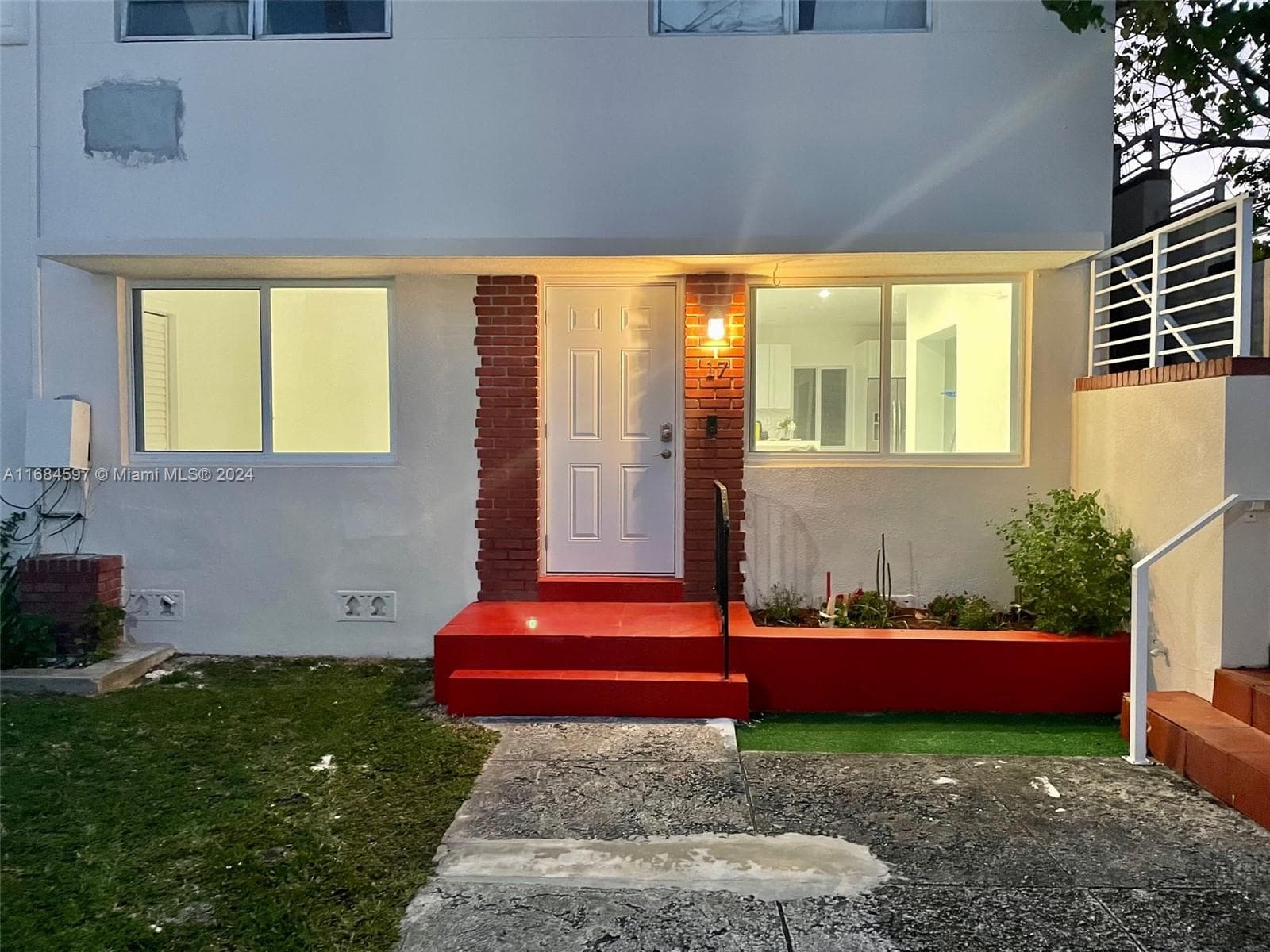 1201 Marseille Dr # 17, Miami Beach FL 33141 — 1