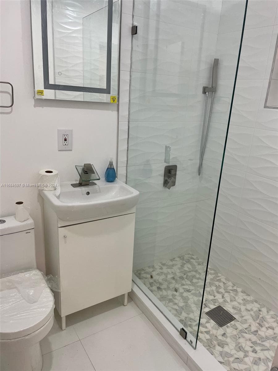1201 Marseille Dr # 17, Miami Beach FL 33141 — 9