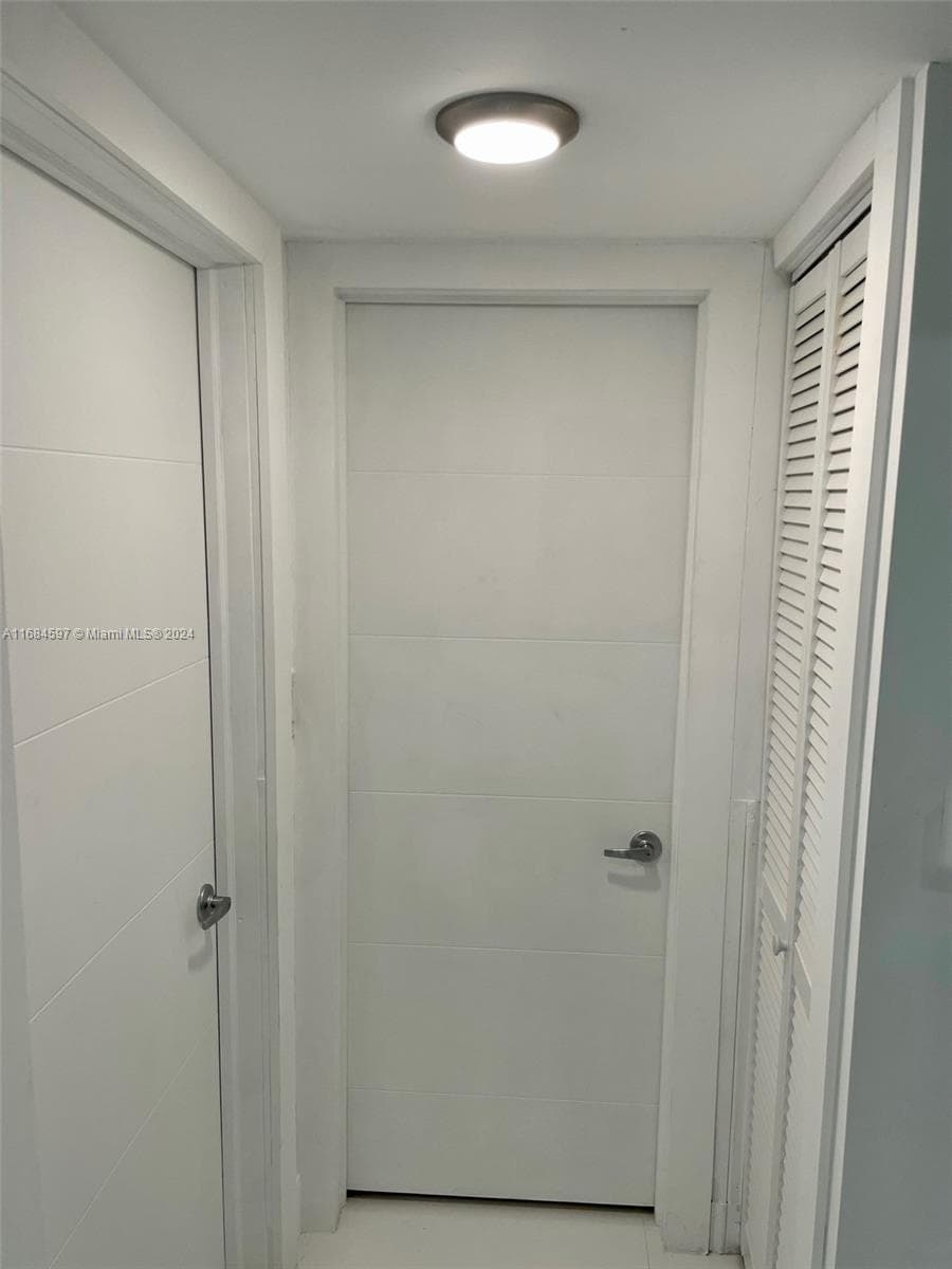 1201 Marseille Dr # 17, Miami Beach FL 33141 — 8