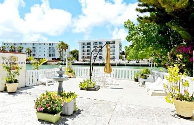 1201 Marseille Dr # 17, Miami Beach FL 33141 — 21