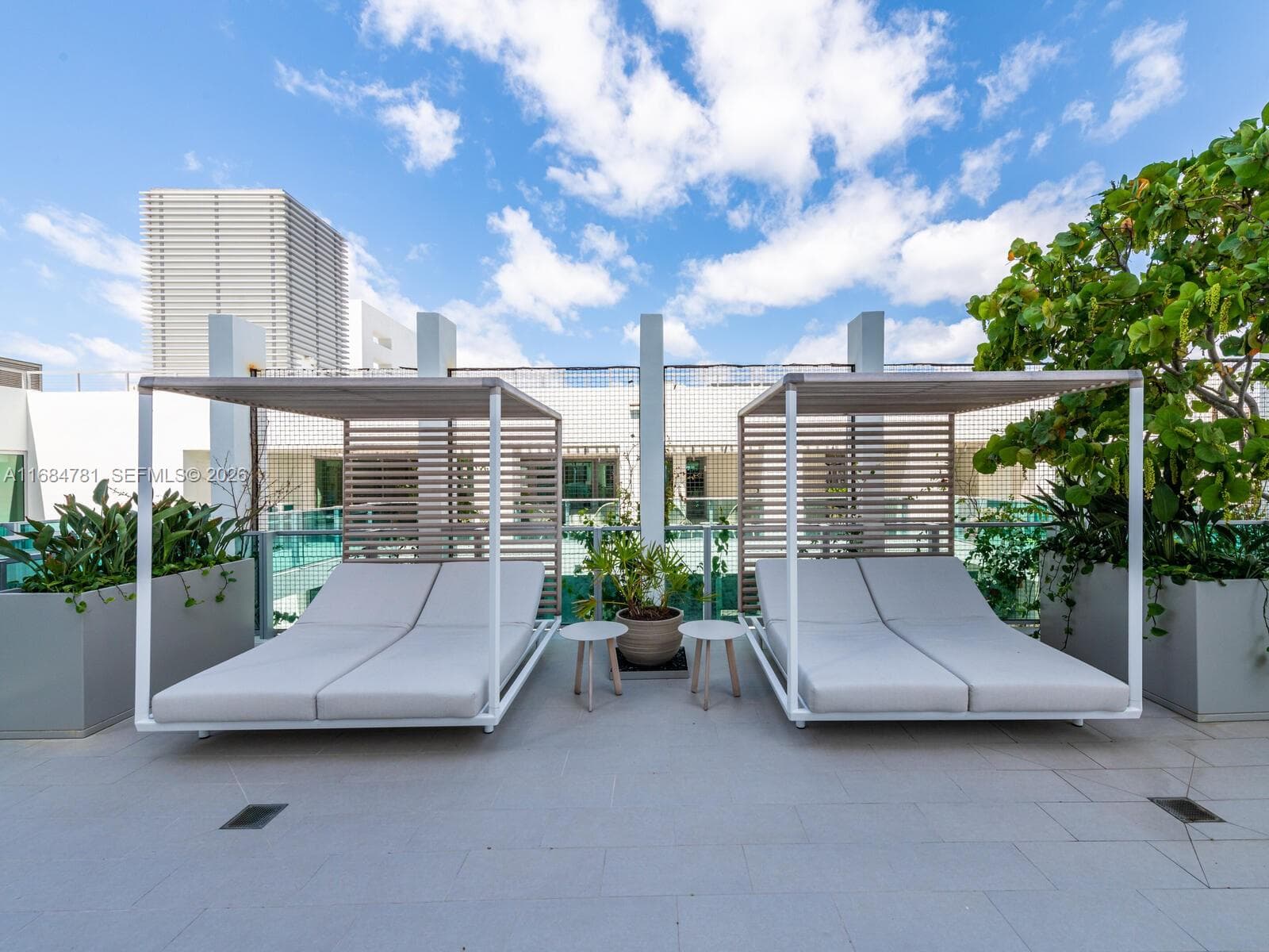 6901 Collins Ave # 701, Miami Beach FL 33141 — 67