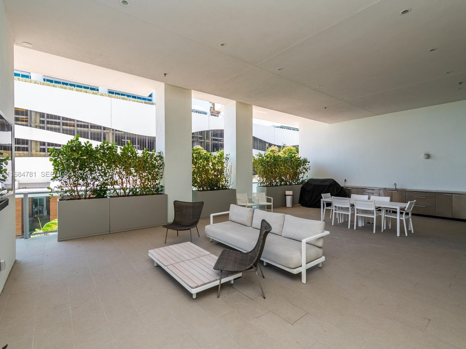 6901 Collins Ave # 701, Miami Beach FL 33141 — 86