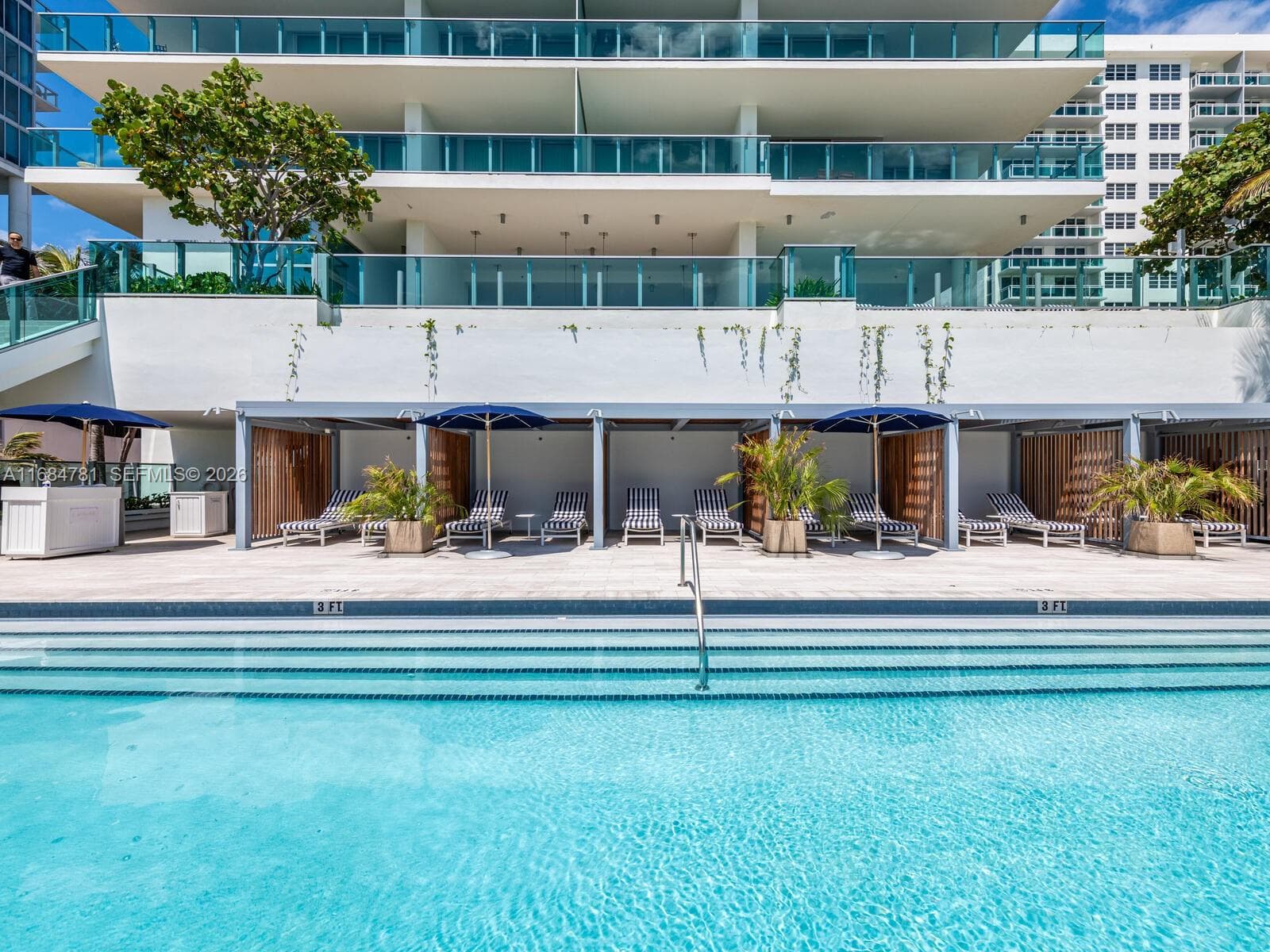 6901 Collins Ave # 701, Miami Beach FL 33141 — 82