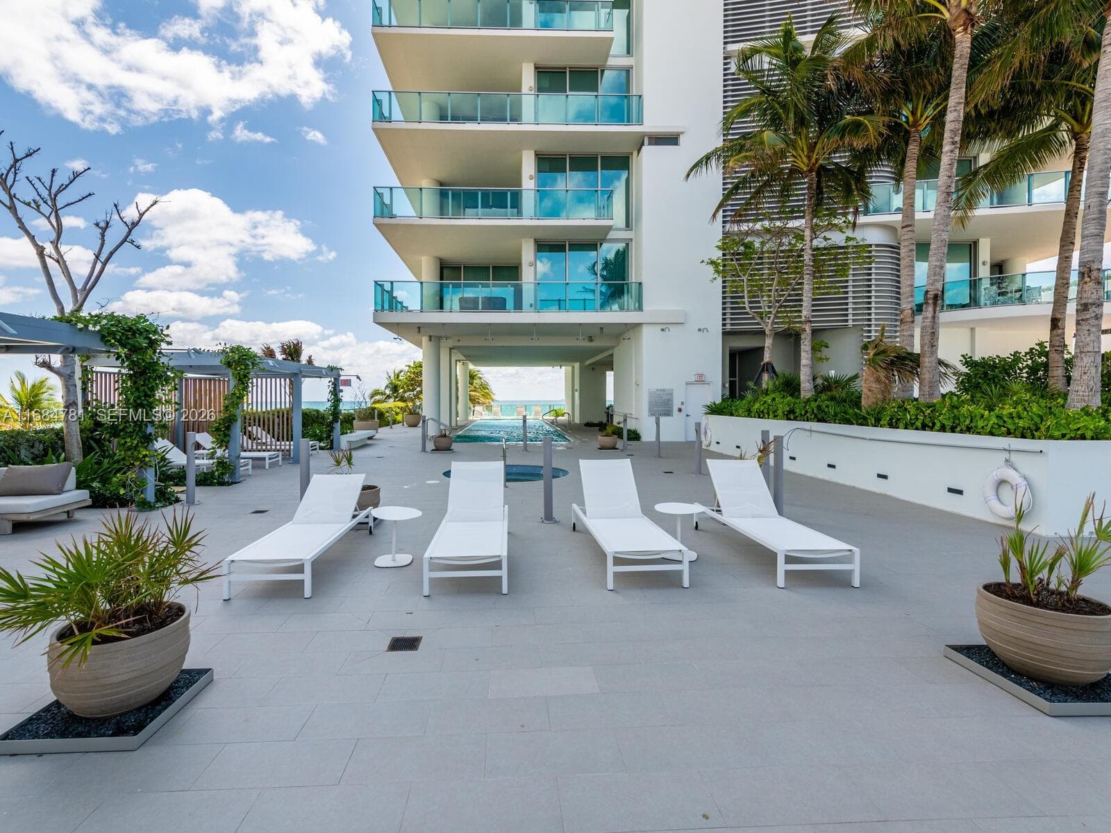 6901 Collins Ave # 701, Miami Beach FL 33141 — 68