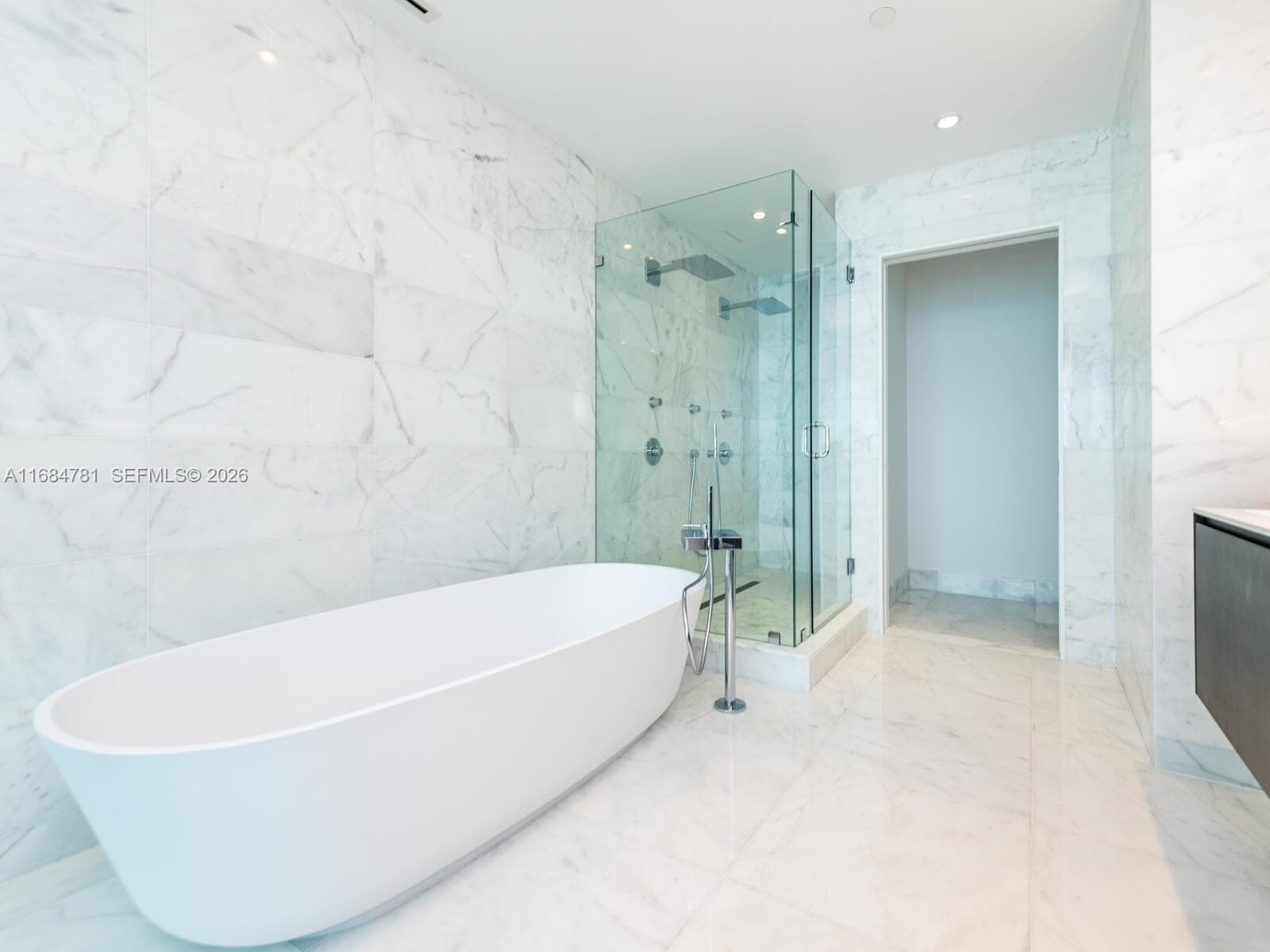 6901 Collins Ave # 701, Miami Beach FL 33141 — 60
