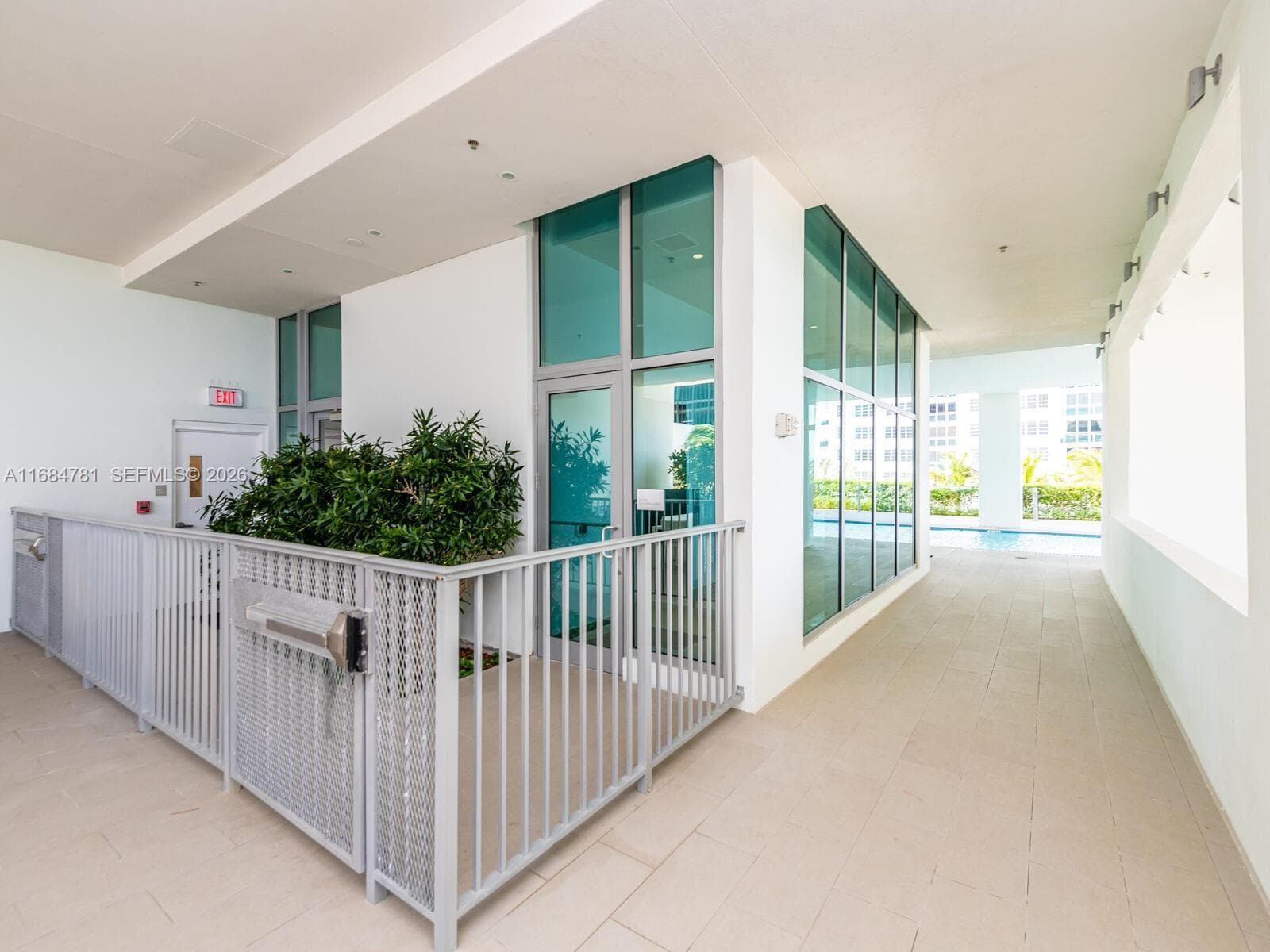 6901 Collins Ave # 701, Miami Beach FL 33141 — 87