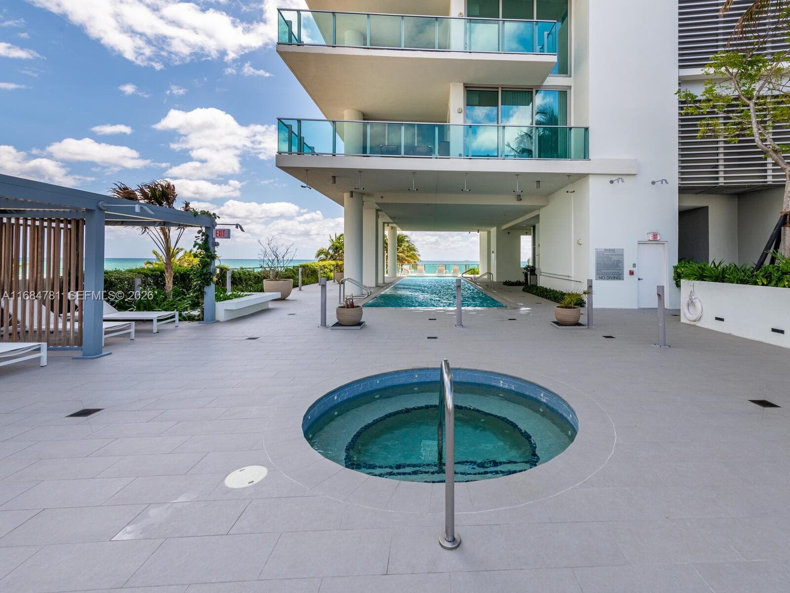 6901 Collins Ave # 701, Miami Beach FL 33141 — 70