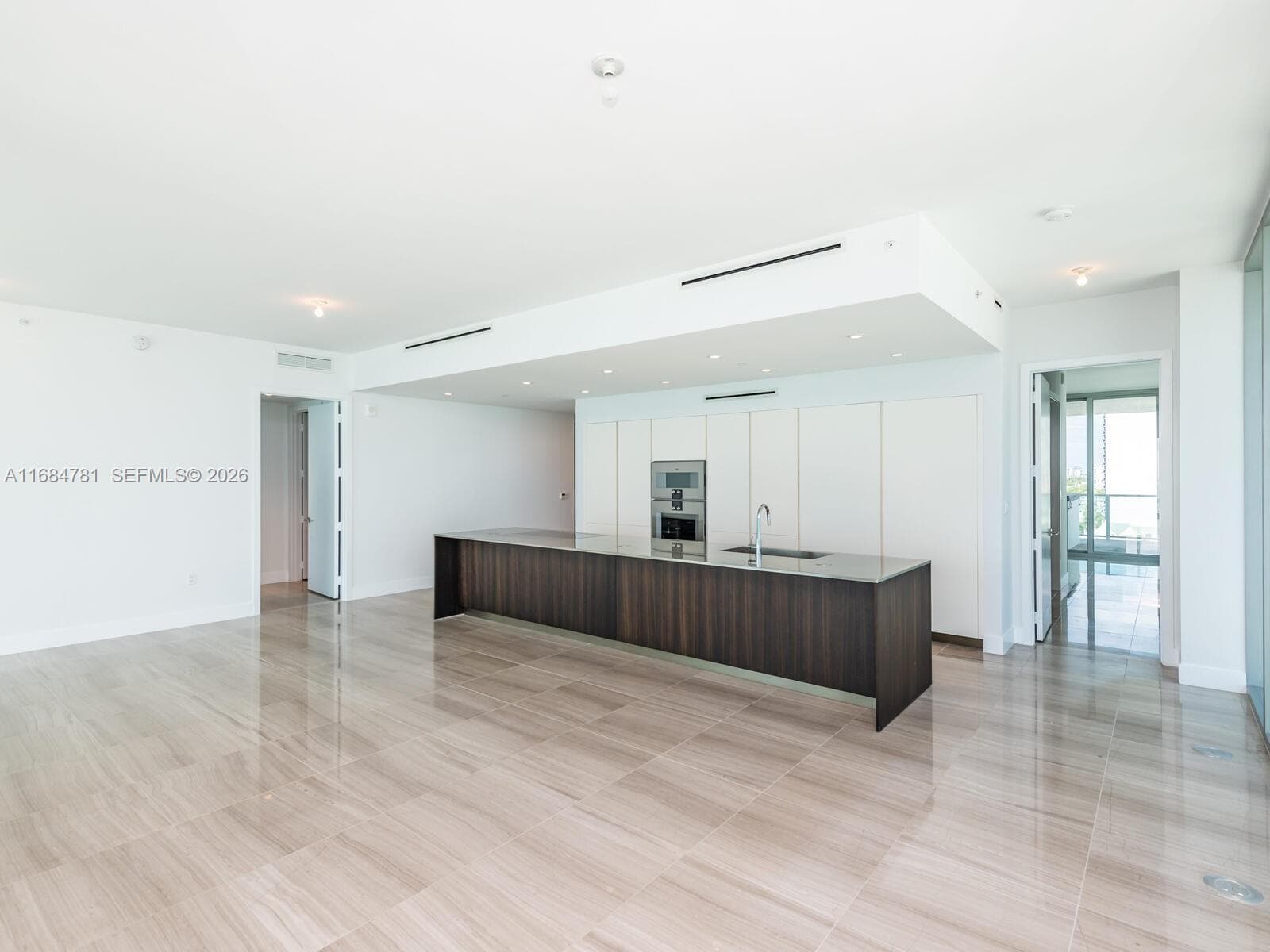 6901 Collins Ave # 701, Miami Beach FL 33141 — 25