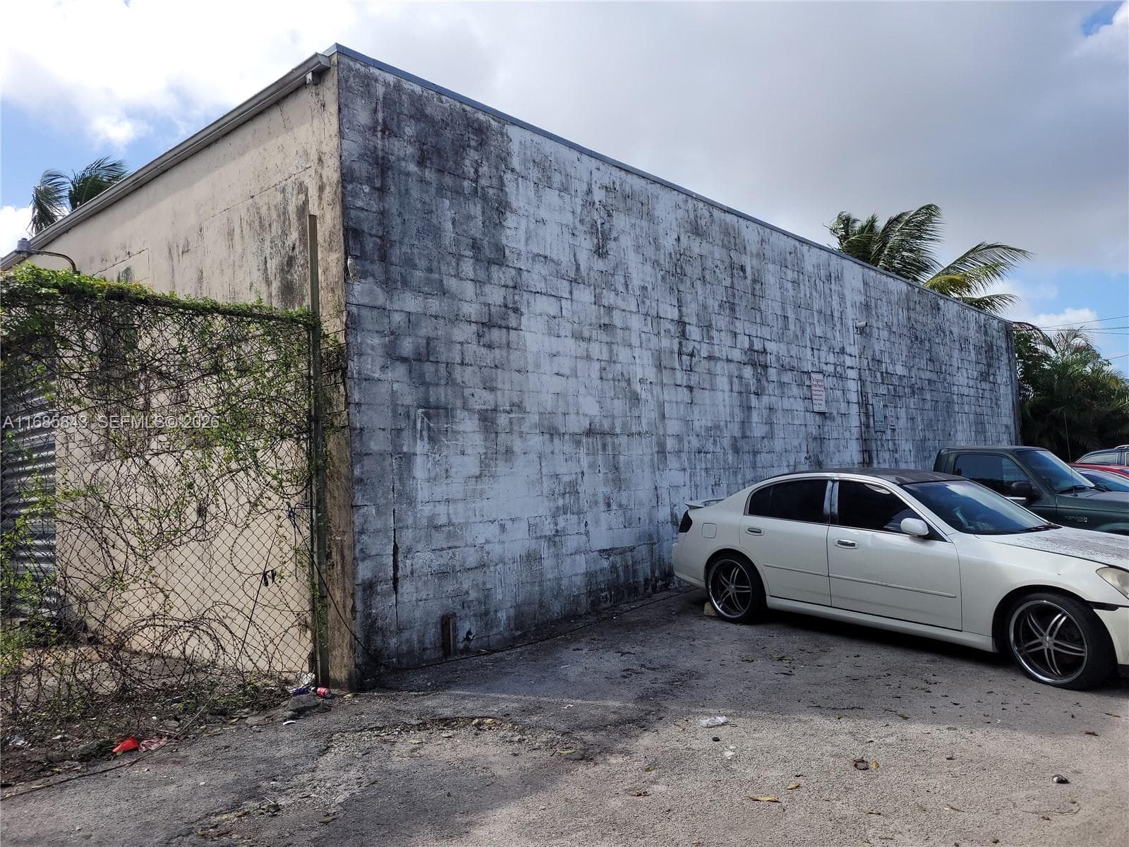 Miami, FL — 14